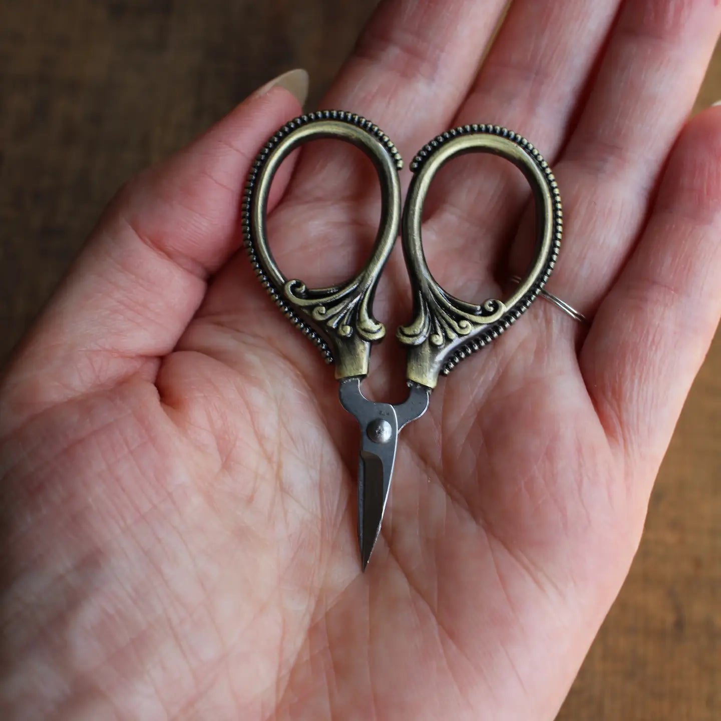 Mini Embroidery Scissors Antique Gold