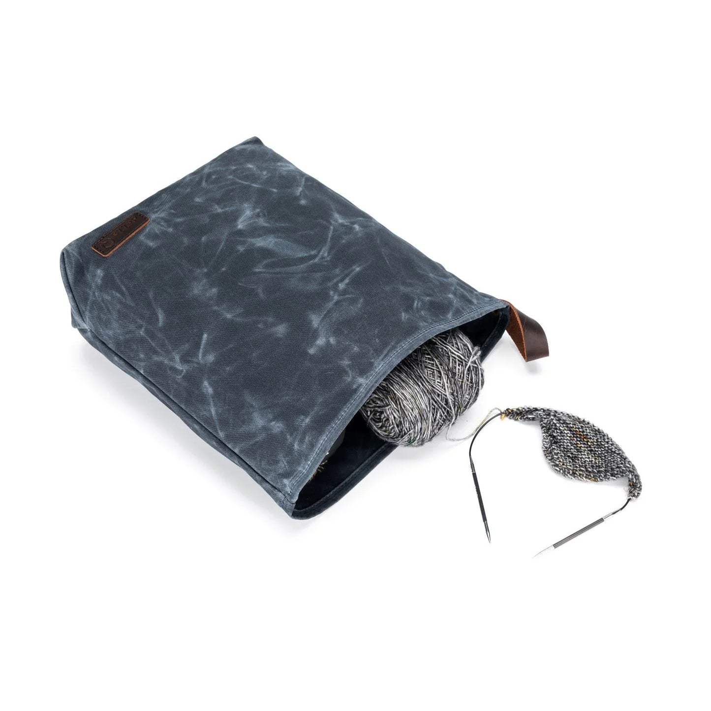 della Q Makers Knit Sacks