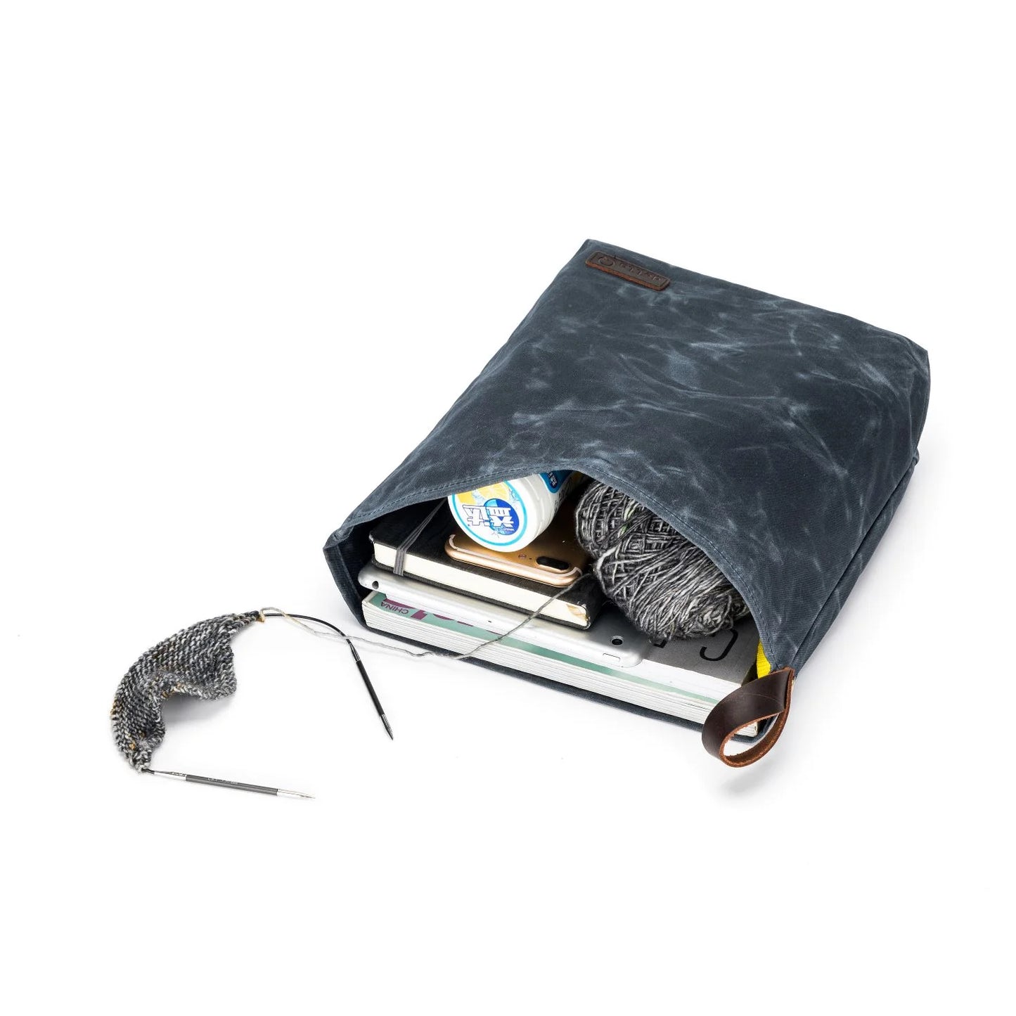 della Q Makers Knit Sacks