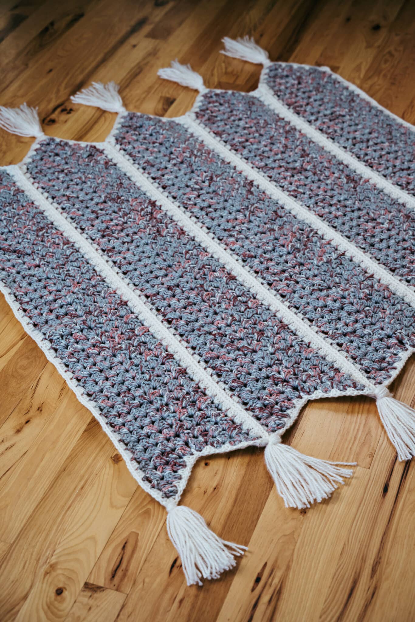 Granny Stitch Blankets: 10 Fresh and Modern Granny Throws by Selena Baca