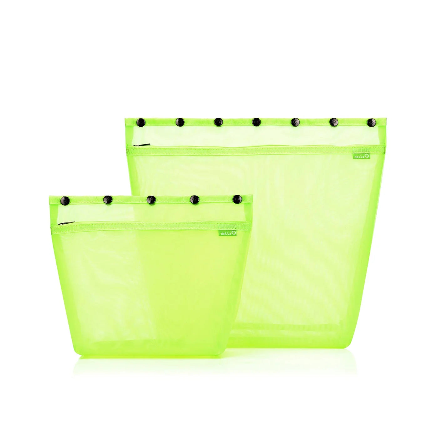 della Q Standing Oh Snap! Bag