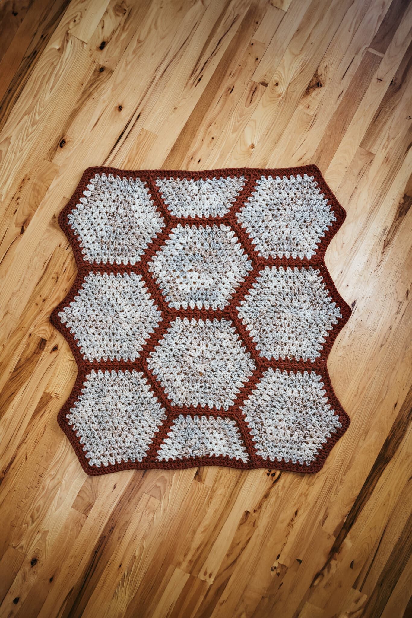 Granny Stitch Blankets: 10 Fresh and Modern Granny Throws by Selena Baca
