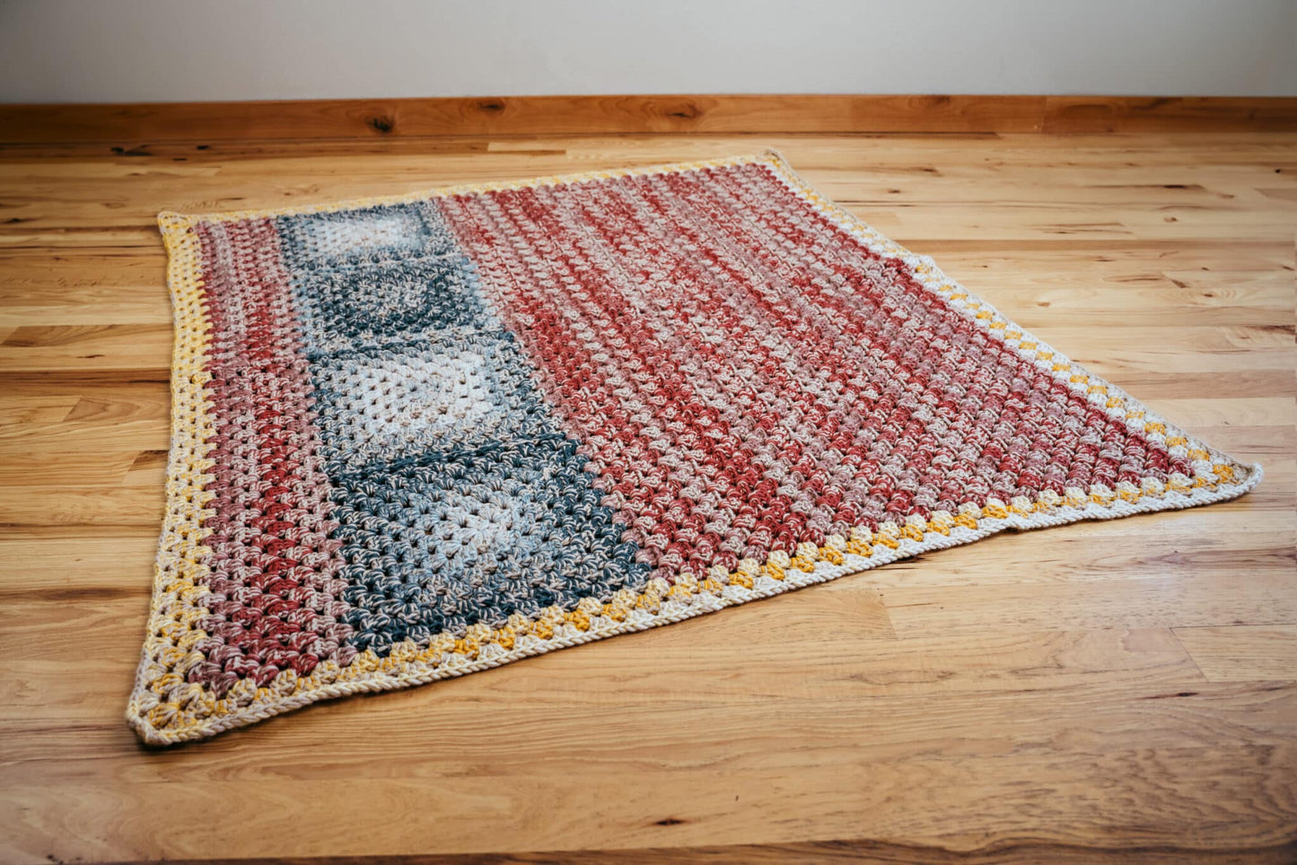 Granny Stitch Blankets: 10 Fresh and Modern Granny Throws by Selena Baca