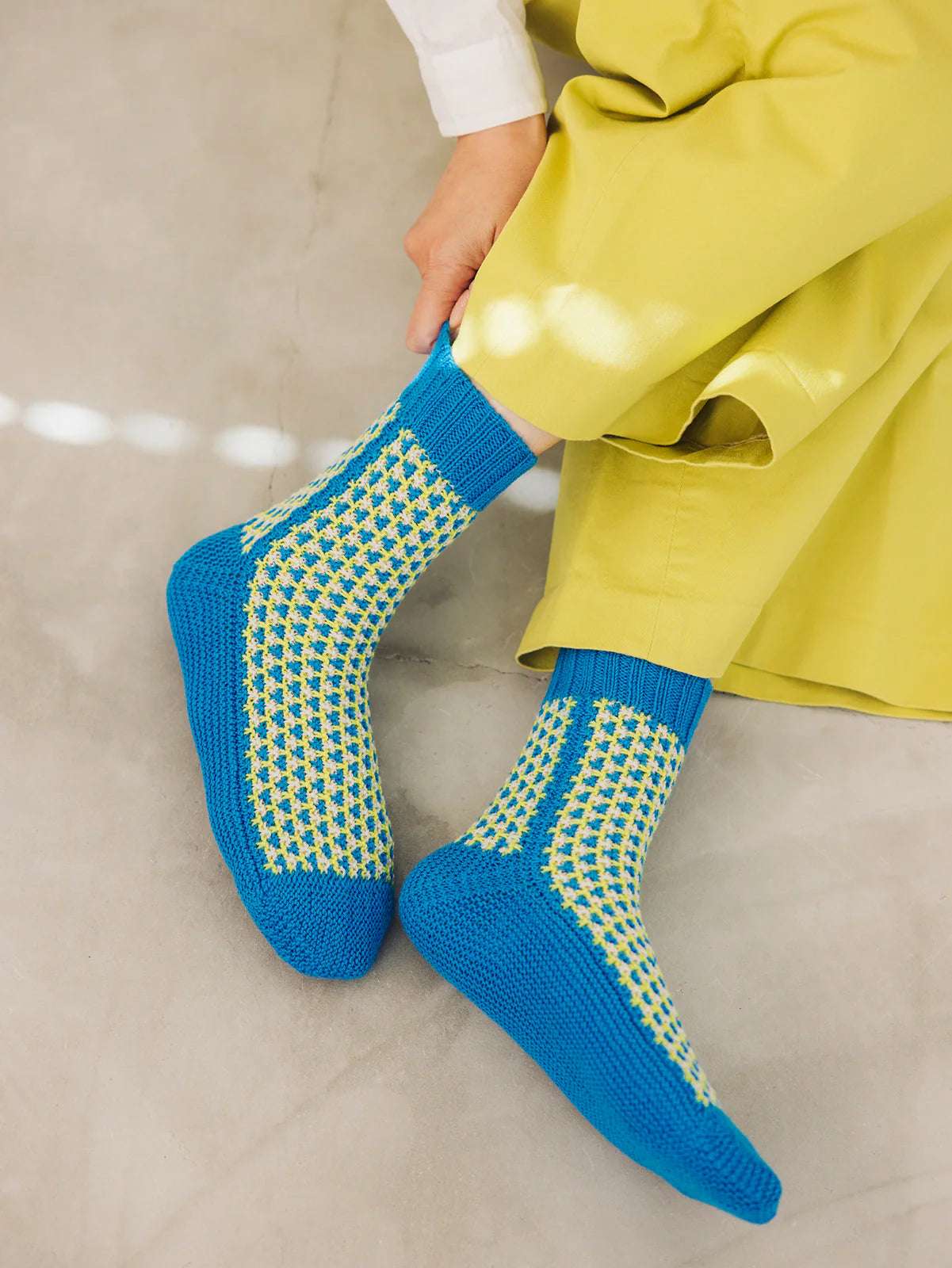 Sock Knitting Club by Amirisu Kurumi