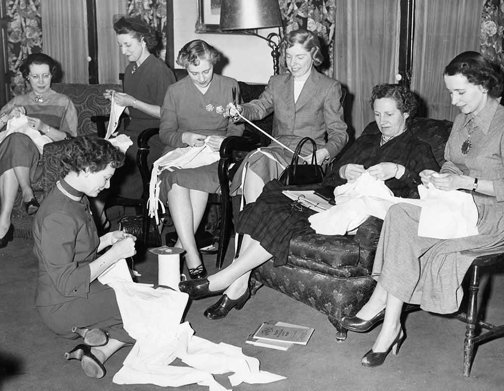 Knit Night & Saturday Stitch-In