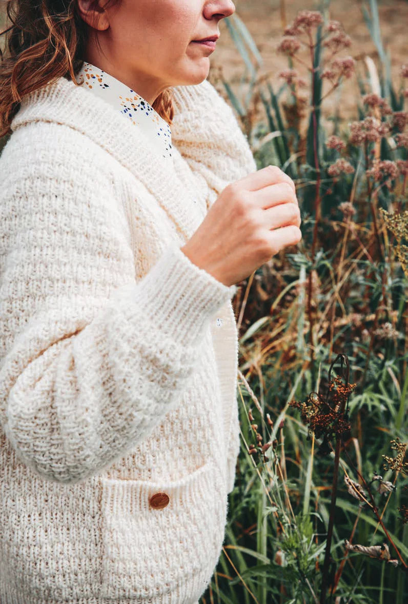 Urban Knit Easy - Easy, Effortless & Modern Knits by Leeni Hoimela