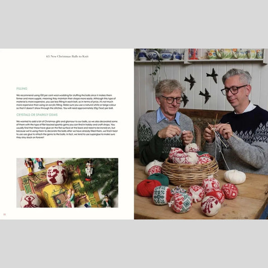 65 New Christmas Balls to Knit by Arne & Carlos