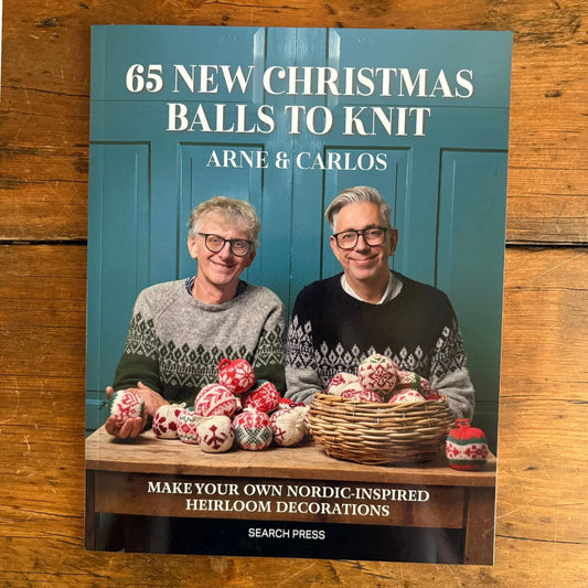 65 New Christmas Balls to Knit by Arne & Carlos