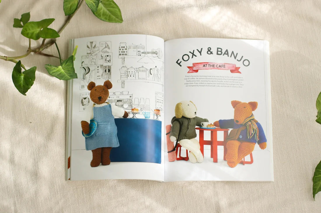 Knit Foxy & Friends: A collection of beginner-friendly knitting patterns by Daniella Taylor and Venice Shone