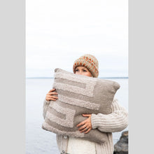 Load image into Gallery viewer, 52 Weeks of Chunky Knits by Laine