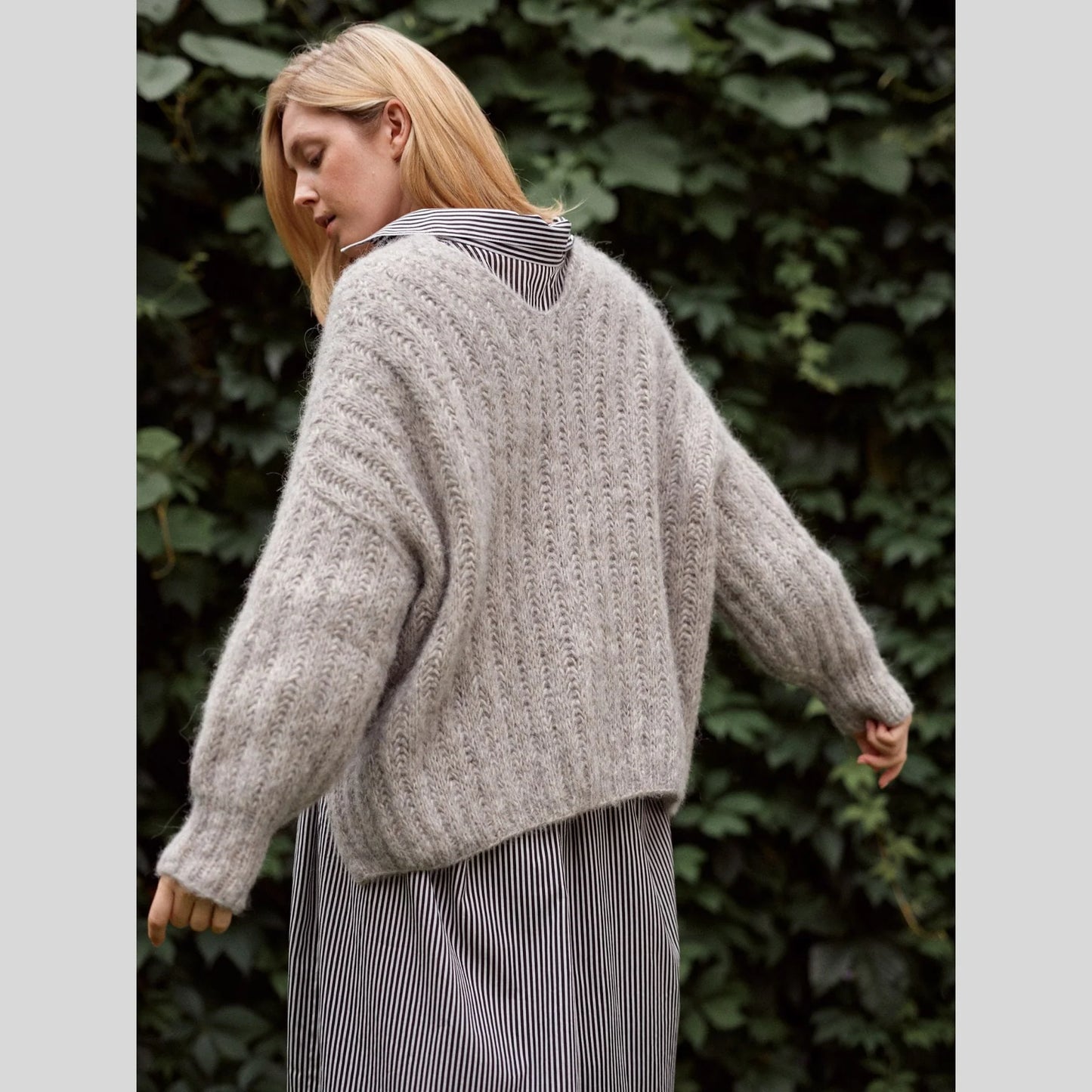 Laine Magazine Issue 29: Damson