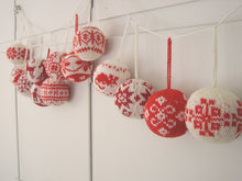 Load image into Gallery viewer, 55 Christmas Balls to Knit